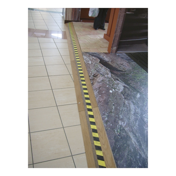 Protiskluzová páska na schody, 5 x 50 mm, černo-žlutá