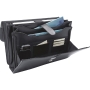 Cartera de mano color negra MASTERS 2358. Dim: 414 x 294 x 115 mm.