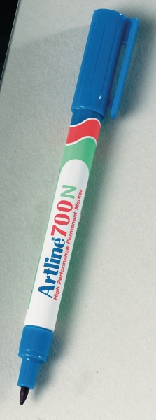 Artline 700N permanent marker bullet tip 0,7mm blue