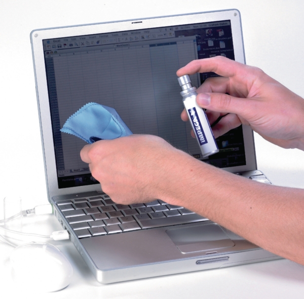 Lyreco spray nettoyant pour écrans d'ordinateur portable + chiffon doux - 25ml