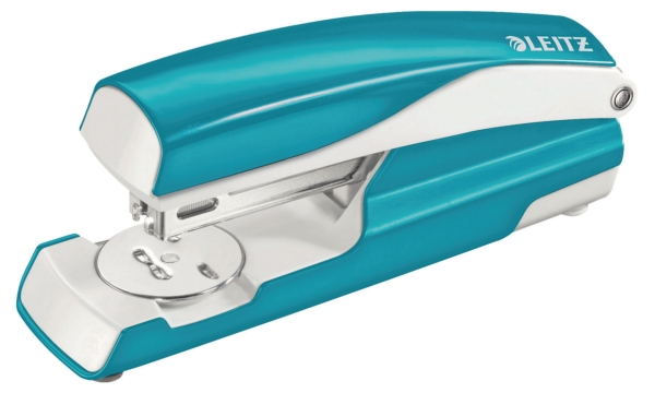 Leitz 5502 WOW office stapler blue 30 sheets